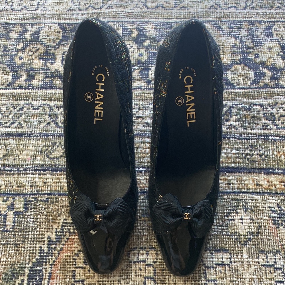 CHANEL Black Tweed bow Heels 40 - Picture 2 of 7